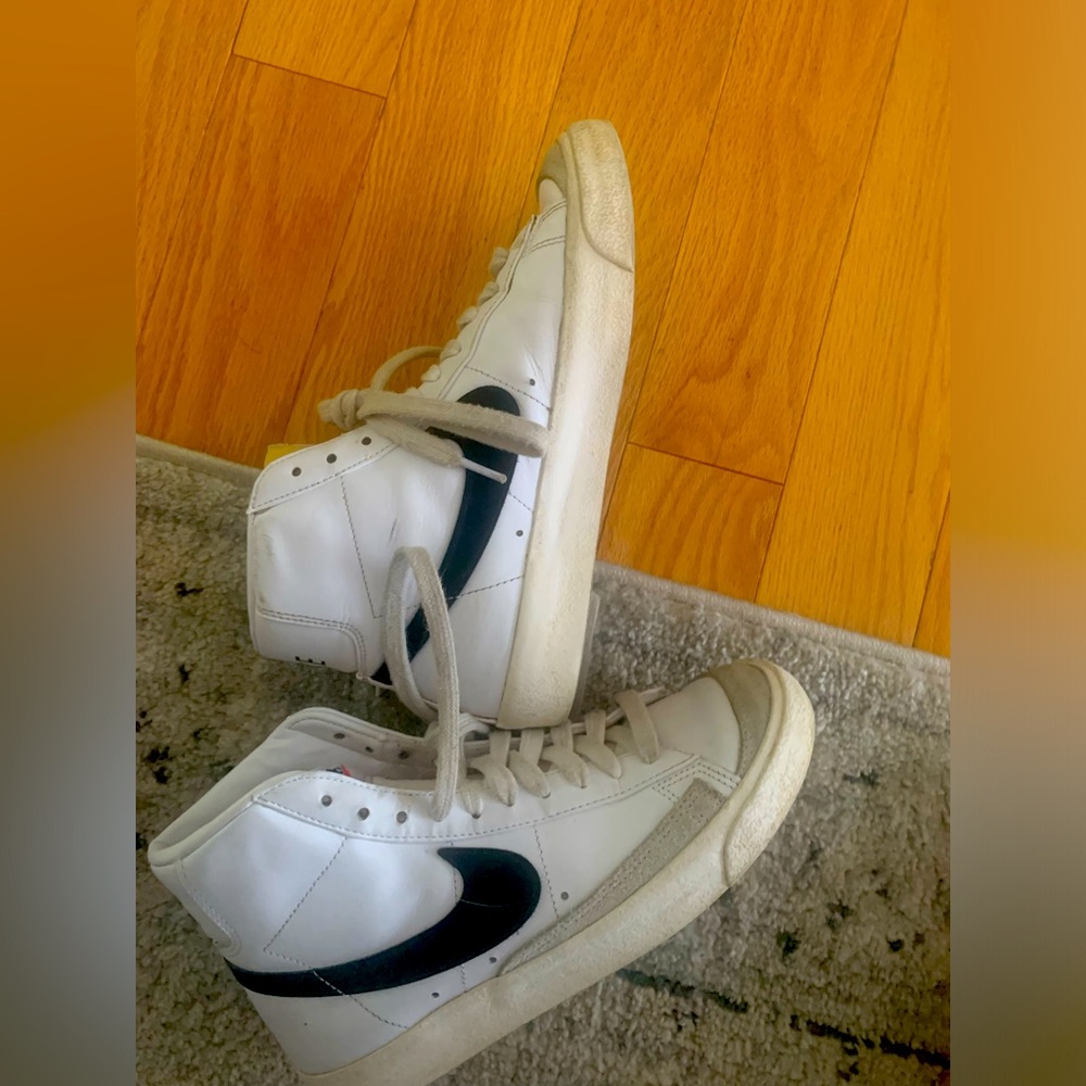 Nike blazers size 8